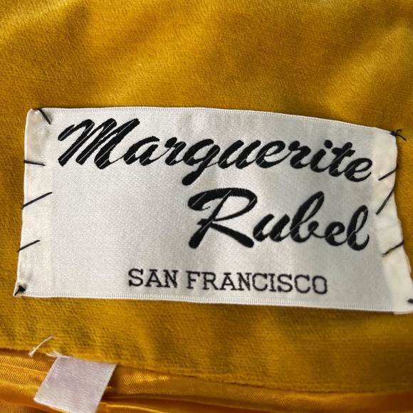 Vintage Women Mustard Velvet Coat 1960 Marguerite Rubel  San Francisco size S - Picture 9 of 10